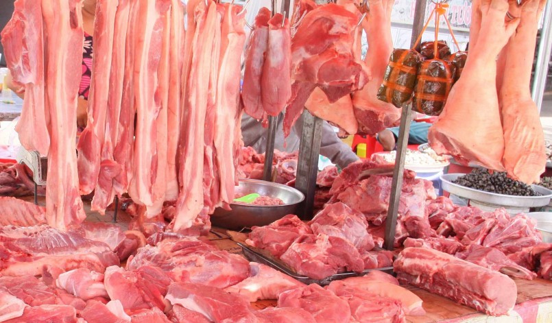 Giá thịt heo những tháng gần đây có xu hướng giảm dần.