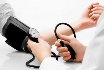 Bài thuốc dân gian hỗ trợ điều trị bệnh tăng huyết áp