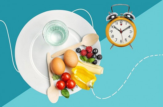 Nhịn ăn gián đoạn 16/8 lợi hay hại