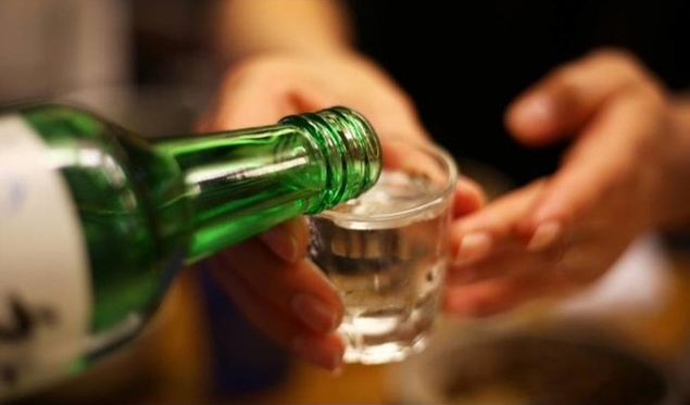 Nghiện rượu có thể gây ra nhiều bệnh lý nguy hiểm.