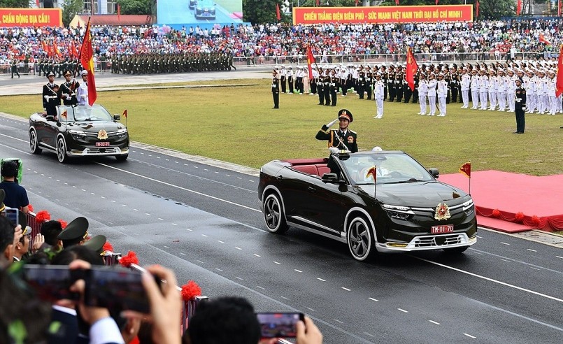 Trực tiếp: Lễ kỷ niệm, diễu binh, diễu hành 70 năm Chiến thắng Điện Biên Phủ