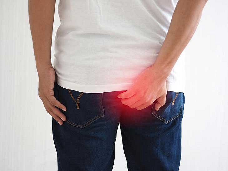 Những thói quen xấu khiến nhiều người có nguy cơ mắc bệnh trĩ