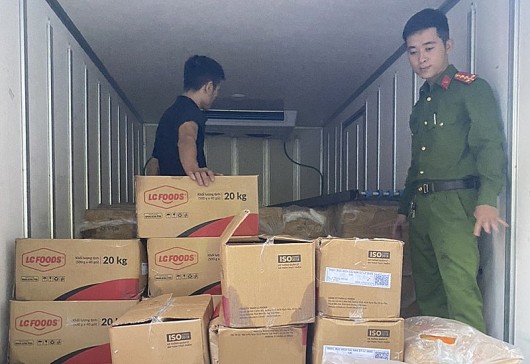 Quảng Bình bắt giữ gần 3 tấn nội tạng động vật nhập lậu