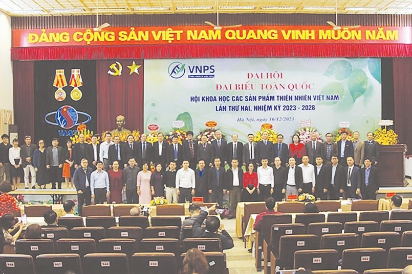 Sửa đổi, bổ sung Điều lệ Hội Khoa học các sản phẩm thiên nhiên Việt Nam