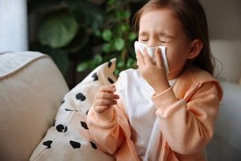 Bảo vệ sức khỏe người dân trước ảnh hưởng của rét đậm, rét hại