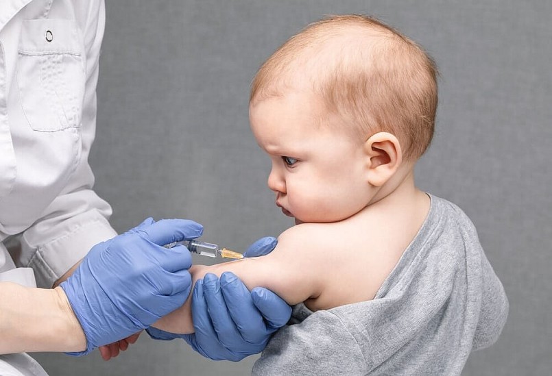 Vaccine sởi được khuyến cáo tiêm cho trẻ lúc mấy tháng là tốt nhất?