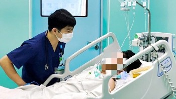Thanh niên 22 tuổi ở Bắc Ninh hôn mê sâu do viêm màng não mô cầu