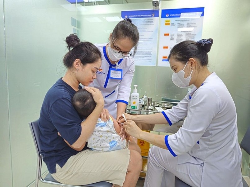 Bộ Y tế đẩy nhanh chiến dịch tiêm chủng vắc xin phòng sởi