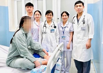 Cô gái 28 tuổi bị sốc phản vệ nguy kịch sau phẫu thuật thẩm mỹ