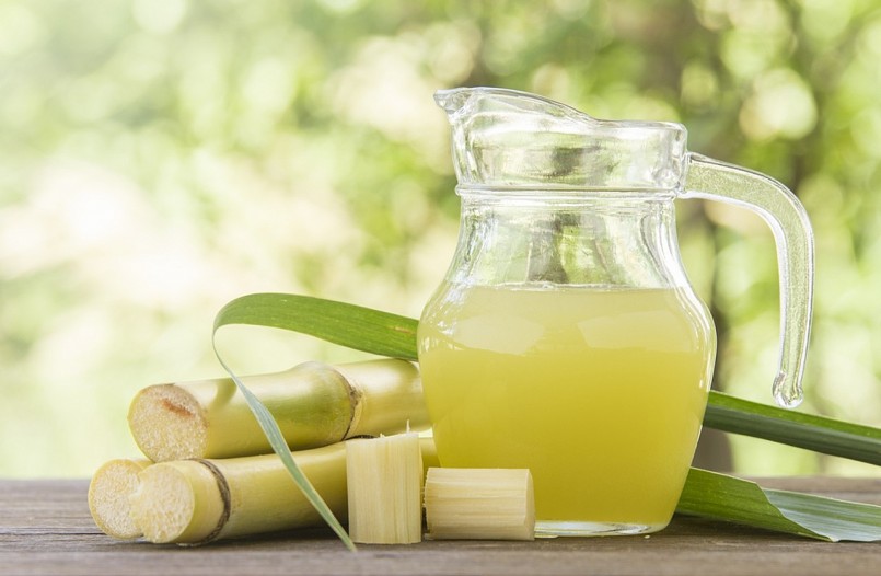 Vì sao nước mía thường được ép cùng quất?