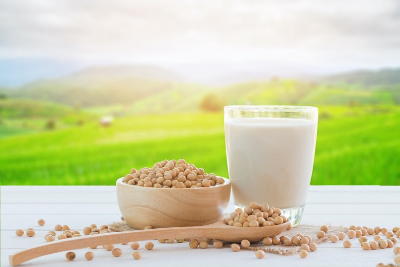 iêu thụ khoảng 50g protein từ đậu nành mỗi ngày giúp giảm 3% cholesterol xấu – yếu tố chính gây tắc nghẽn mạch và nhồi máu cơ tim.