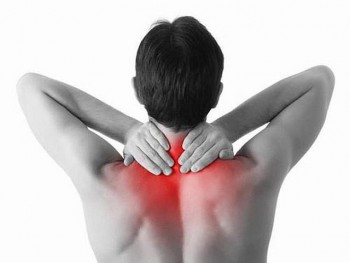 Tư thế ngủ phù hợp với người đau vai gáy
