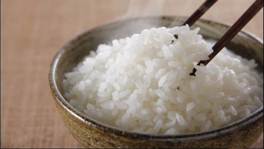 Bí quyết nấu cơm từ chuyên gia quốc tế: Mẹo nhỏ giúp ‘hạt ngọc trời’ ngon và bổ hơn