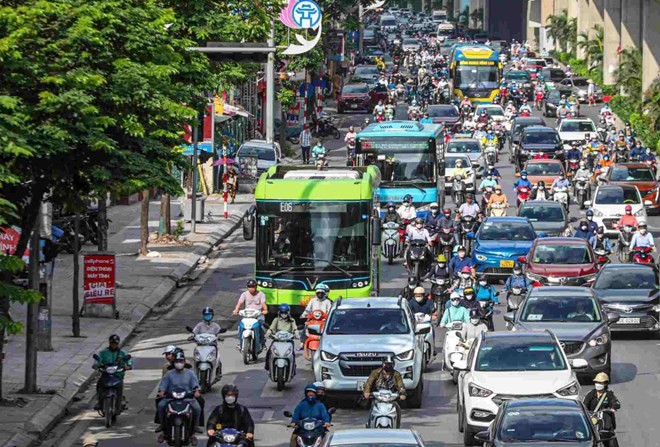 VAMA lo ngại 96% ôtô xăng, dầu có thể bị loại khỏi thị trường do quy chuẩn mới