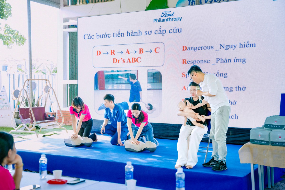 Ford lan tỏa tinh thần “Cùng nhau xây đắp” trong Tháng Chăm sóc Toàn cầu 2025