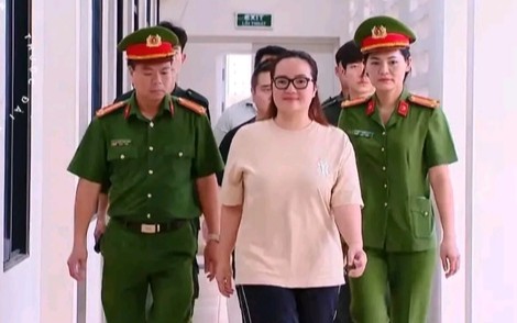 Hoàng Hường bị khởi tố: Báo động tình trạng sai phạm trong kinh doanh online và thực phẩm chức năng
