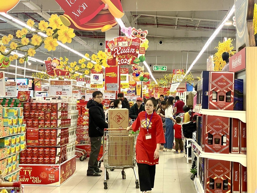 Hà Nội chủ động nguồn hàng Tết Bính Ngọ 2026: Tăng dự trữ, kiểm soát giá và siết chặt thị trường Hà Nội chủ động nguồn hàng Tết Bính Ngọ 2026: Tăng dự trữ, kiểm soát giá và siết chặt thị trường