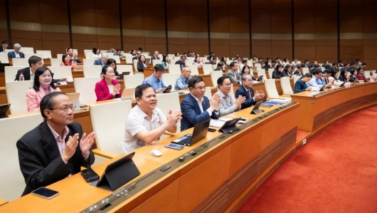 Quốc hội thông qua Luật Thương mại điện tử, siết chặt quản lý livestream bán hàng từ 1/7/2026