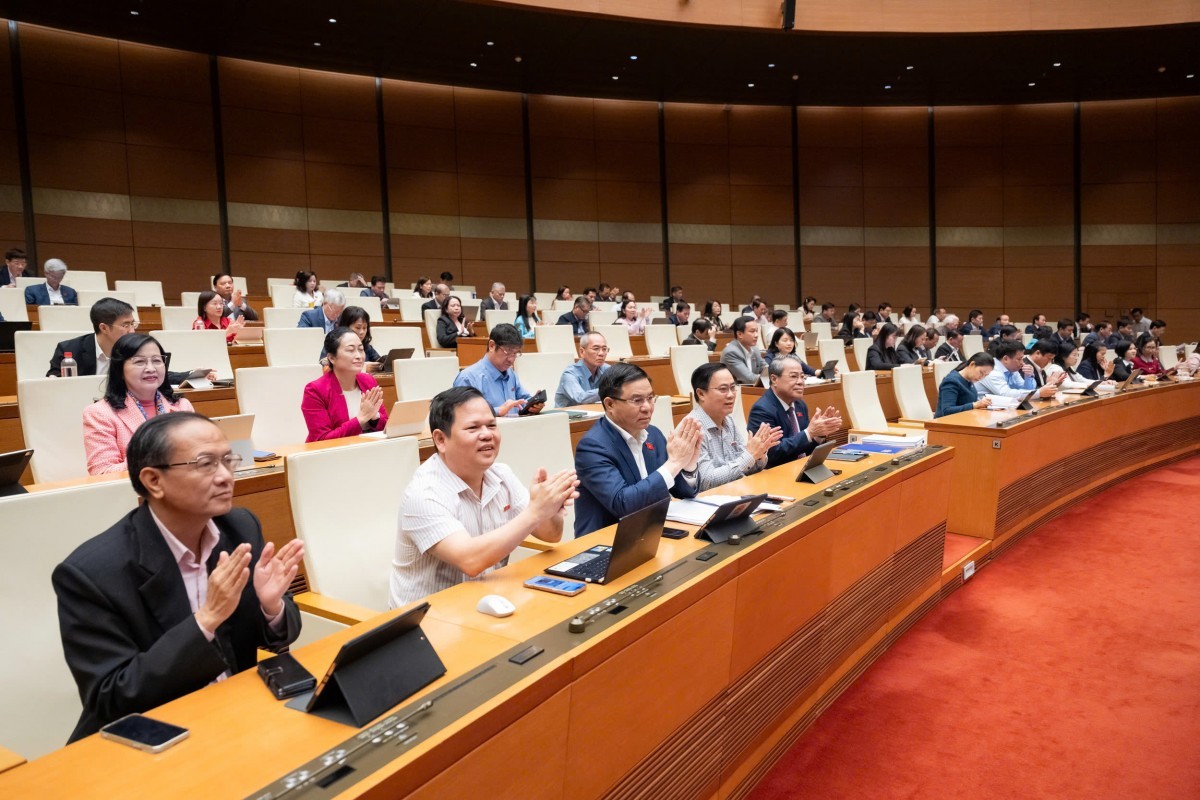 Quốc hội thông qua Luật Thương mại điện tử, siết chặt quản lý livestream bán hàng từ 1/7/2026