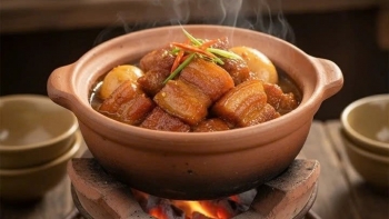 Thắng đường kho cá, kho thịt: Chuyên gia đưa ra khuyến cáo gì về sức khỏe?