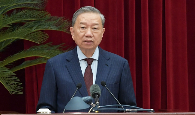 Quân đội nhân dân vững bước dưới cờ Đảng quang vinh Quân đội nhân dân vững bước dưới cờ Đảng quang vinh