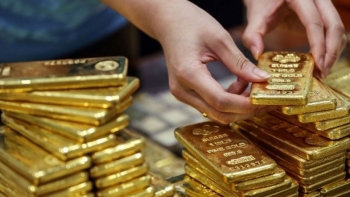 Giá vàng trong nước và thế giới lập đỉnh lịch sử ngay trước thềm Giáng sinh