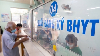 Kiến nghị bỏ tính phí BHYT theo lương cơ sở: Bộ Y tế nói gì?