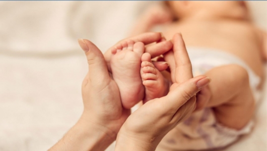 Bố mẹ nên lưu ý những điều sau để giữ sức khỏe cho bé vào mùa đông