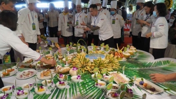 Bến Tre: 222 món ăn từ dừa lập kỷ lục thế giới