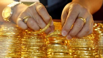 Giá vàng hôm nay 4/7: Tăng mạnh phiên cuối tuần