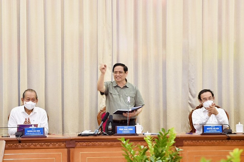 Thủ tướng Phạm Minh Chính nêu rõ: Trung ương và cả nước sát cánh cùng TP Hồ Chí Minh, quyết tâm đẩy lùi đợt dịch cam go nhất. Ảnh: VGP/Nhật Bắc