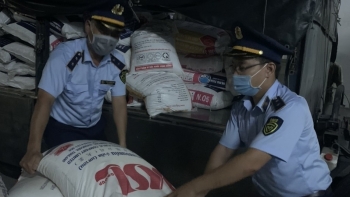 Thừa Thiên Huế: Phát hiện 2 tấn đường kính nghi nhập lậu