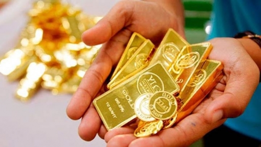 Cập nhật giá vàng hôm nay 24/12: Tiến sát ngưỡng 1.900 USD/ounce