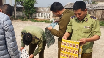 Lai Châu: Thu giữ lô dầu gội đầu giả mạo nhãn hiệu Clear, Sunsilk, Dove