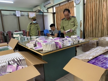 Hà Nội: Phát hiện cơ sở phân phối thuốc kháng sinh 