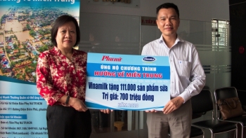 Vinamilk ủng hộ gần 4 tỷ đồng chia sẻ khó khăn với đồng bào miền Trung